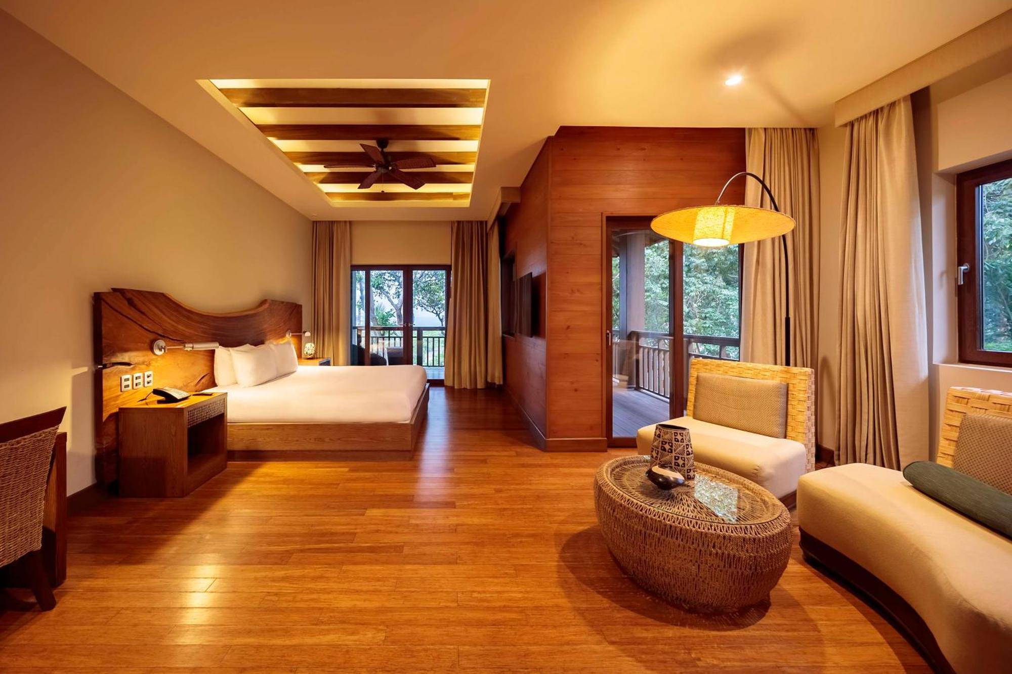 Indura Beach & Golf Resort Curio Collection By Hilton Tela Εξωτερικό φωτογραφία