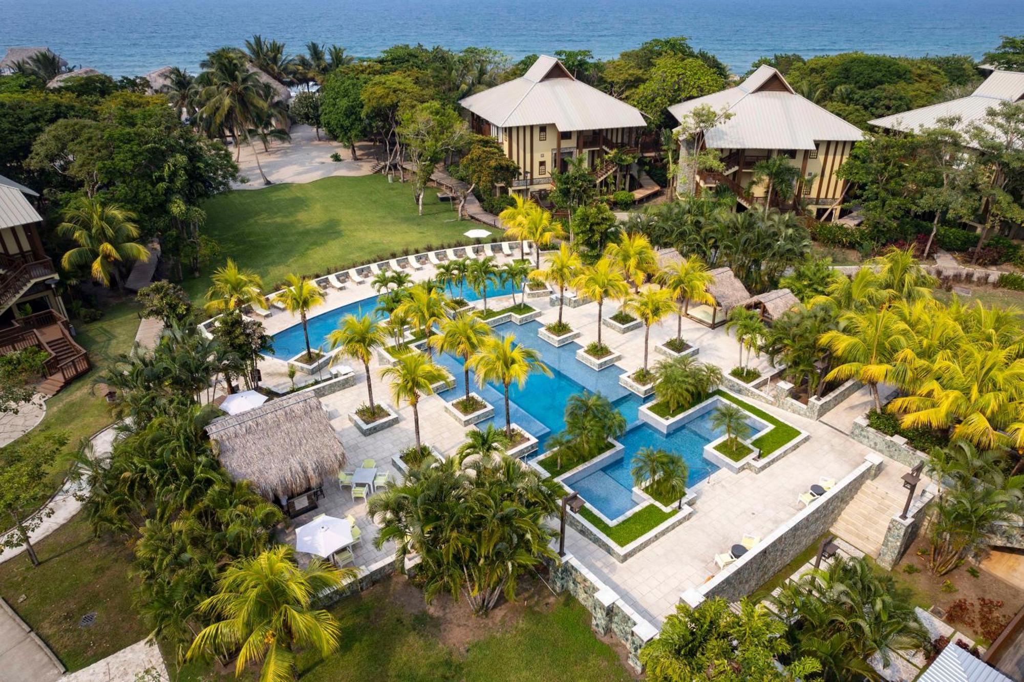 Indura Beach & Golf Resort Curio Collection By Hilton Tela Εξωτερικό φωτογραφία